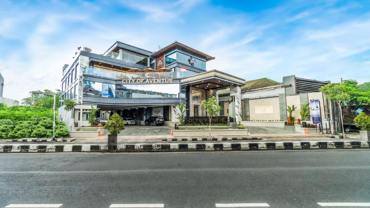 Pop! Hotel Teuku Umar Dempassar Exterior foto